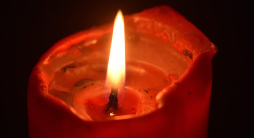 Súlyos tragédia a rendezvényen: Meggyilkolták az ismert politikust