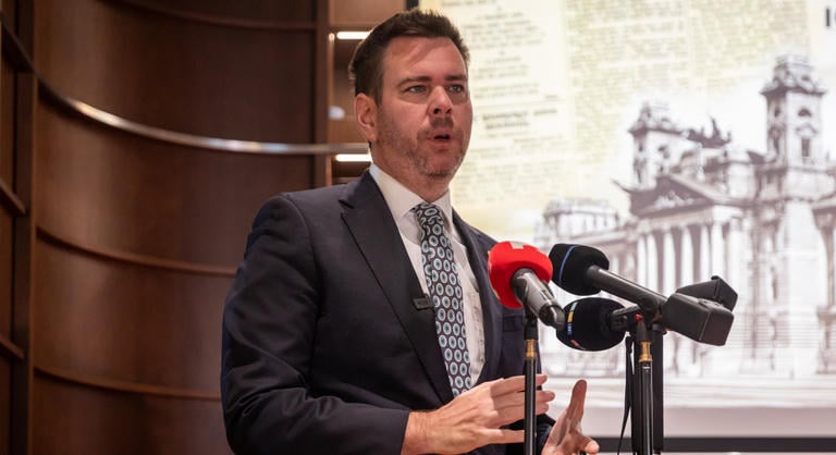 Vitézy Dávid: Nem állítjuk le a mohácsi Duna-hidat, a fideszesek hazugságokat terjesztenek