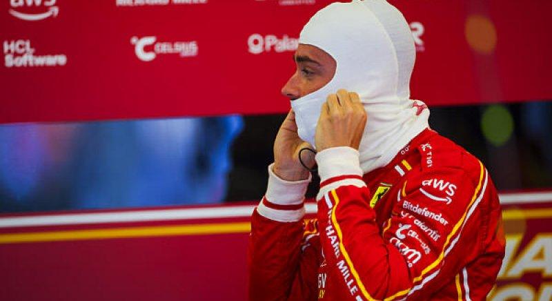 Bianchi előtt tiszteleg módosított sisakfestésével Leclerc