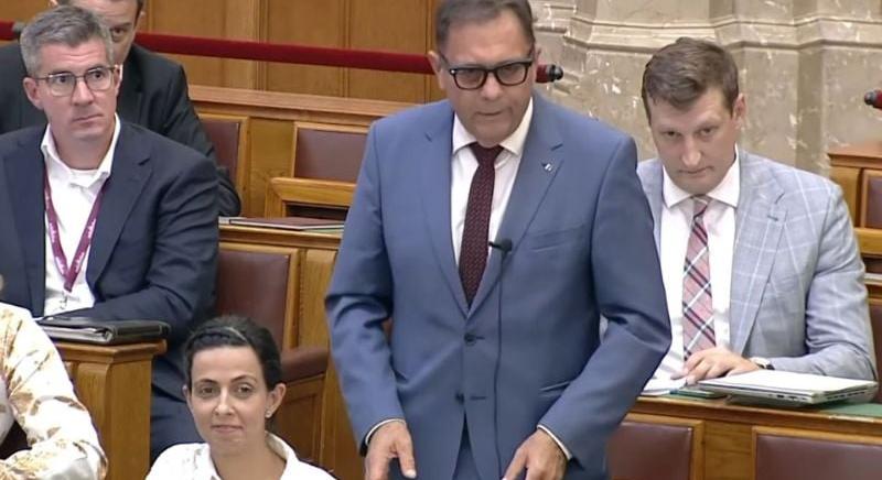Márki-Zay Péter új karriert jósol Pócs Jánosnak