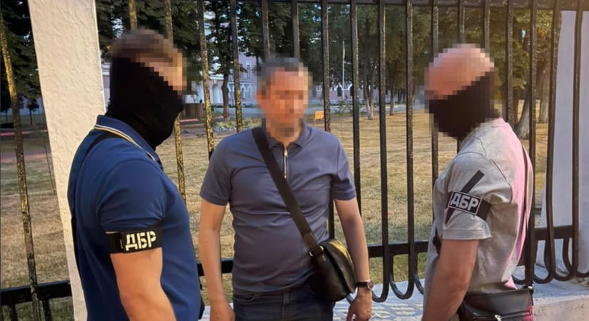 30 ezer dolláros kenőpénz miatt őrizetbe vették a Lembergi Állami Földhivatal vezetőjét