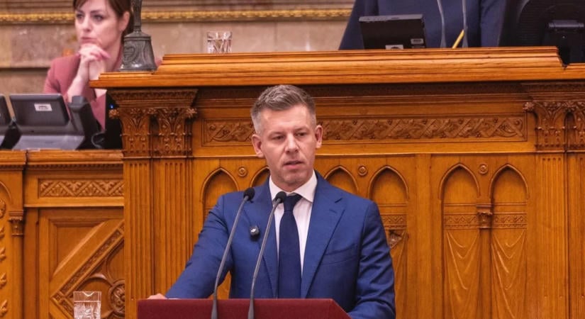 Nyomozás folyik Magyar Péter telefonlopási ügyében