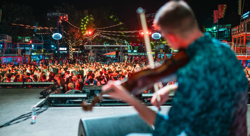 A népzene nem nosztalgia – jubilál a Folkpark Táncházfesztivál a Budapest Parkban