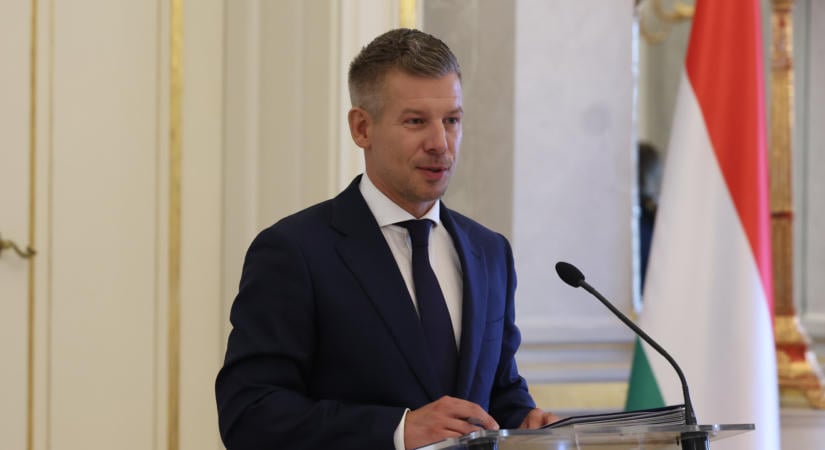 Magyar Péter táncra perdült Rómában: így ropta az utcán a helyiekkel – videó
