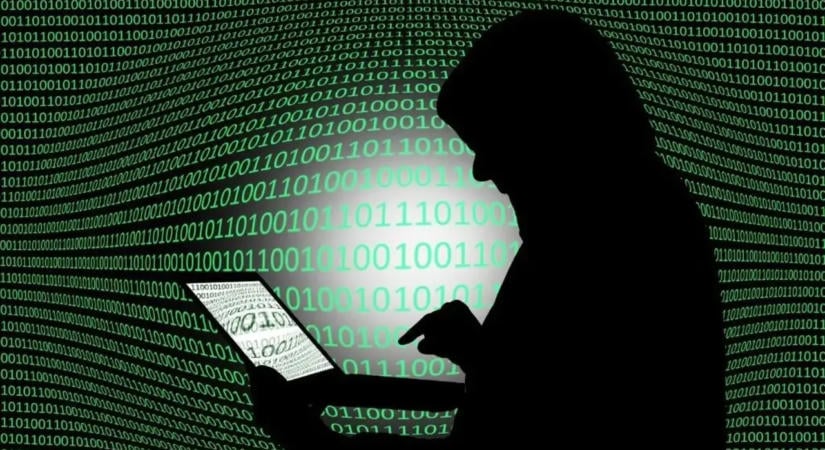 Furcsán viselkedik a telefonod? Így találhatod meg a rejtőzködő kémprogramot
