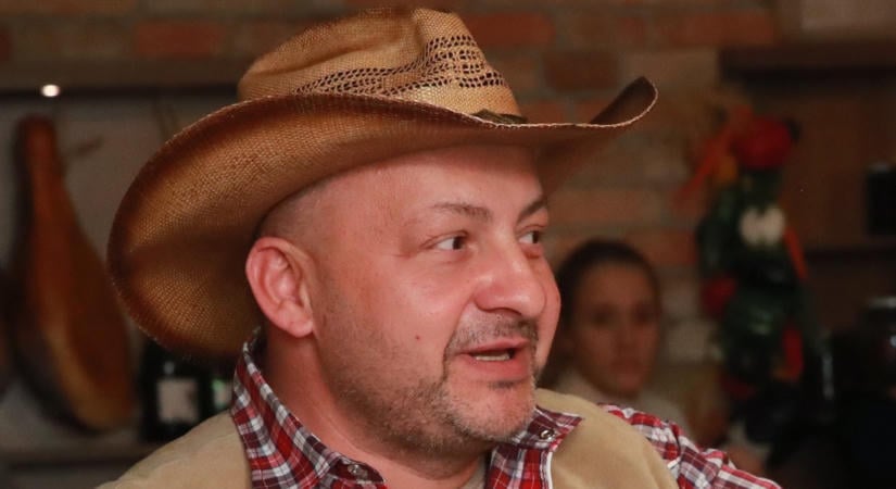 Adás közben lett rosszul Gáspár Zsolt, azonnal segítséget kellett kérni