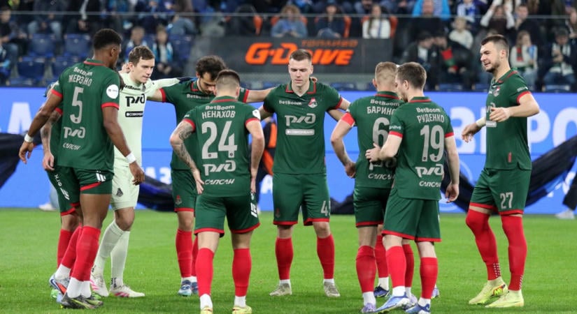 Ukrán dróntámadás érte a Lokomotiv Moszkva focistáit szállító vonatot, fotón a pusztítás nyomai