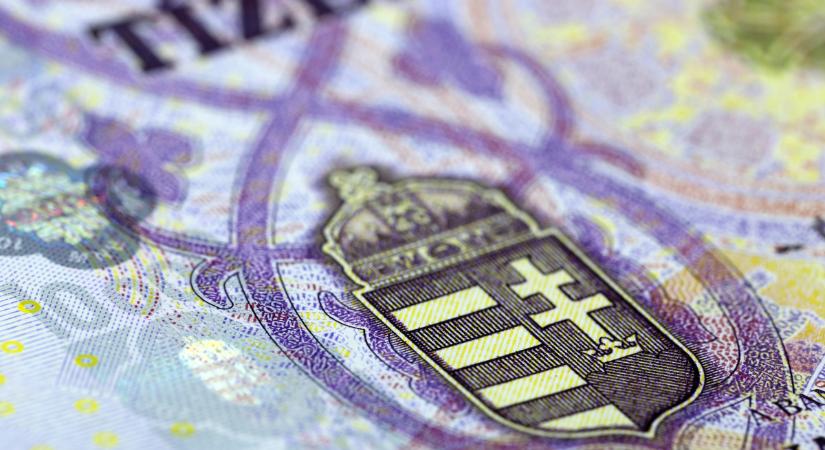 Regős Gábor: ha ilyen kedvezőek maradnak a gazdasági folyamatok, szeptemberben sem kizárt egy kamatvágás