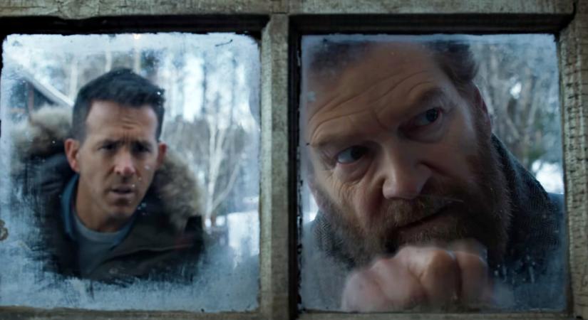 Befutott a hazánkban is forgatott Mayday első előzetese, melyben Ryan Reynolds lezuhant pilótája kénytelen összefogni a szovjet Kenneth Branagh-val, hogy túlélje Oroszországot