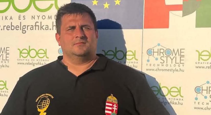 Monoron is elvarázsolták a nézőket az ország erős emberei