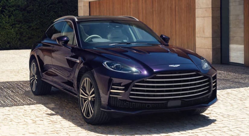 Kifinomult Aston Martin DBX érkezett, ami felpofoz, ha kell