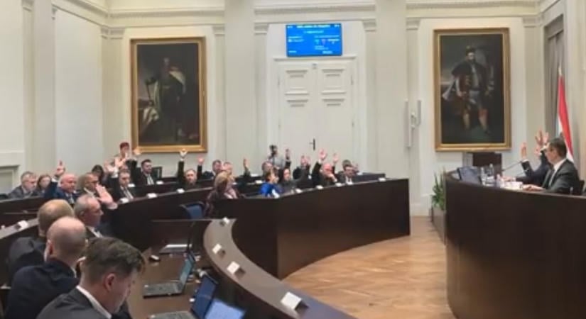 Elromlott a szavazógép a debreceni közgyűlésen, de így is zöld utat kapott a józsai tehermentesítő út