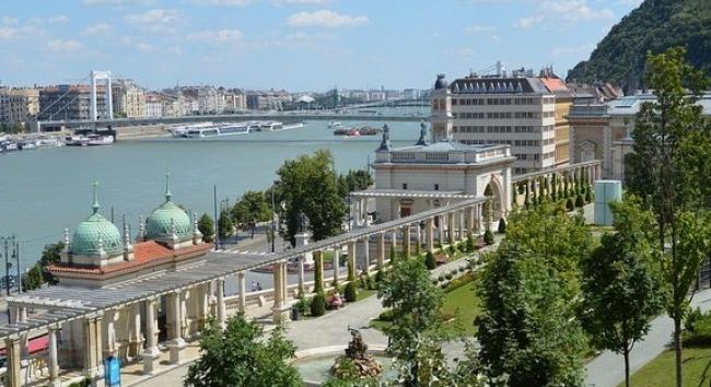 Itt vannak a budapesti Várkert Bazár nyári programjai
