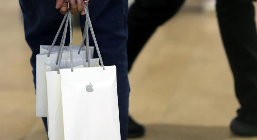 Bevetné az előfizetés-ütőkártyát az Apple