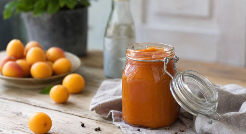 Ha unod a bolti ketchupot, készíts otthon sárga ringlóból - Te lehetsz a grillpartik sztárja!