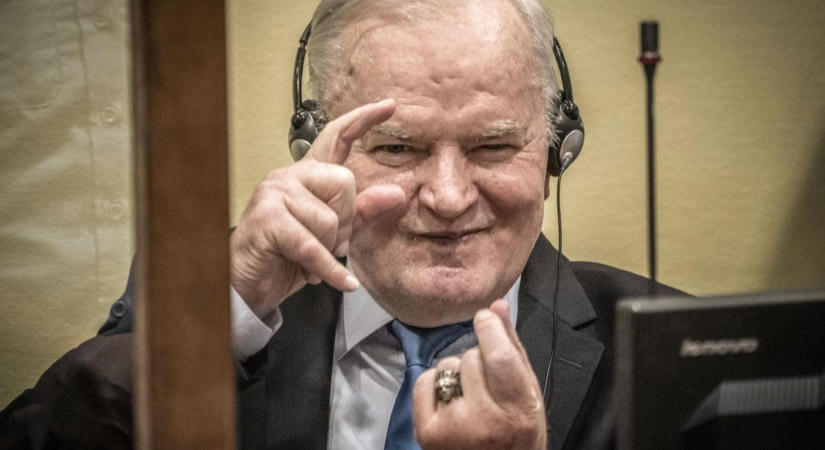 Több ezren emlékeztek a népirtásért elítélt Ratko Mladicra Banja Lukában