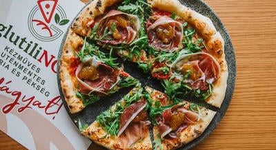 Fél év alatt rákattant a környék a gluténmentes pizzára, ami Európa legjobbjai közé is bekerült