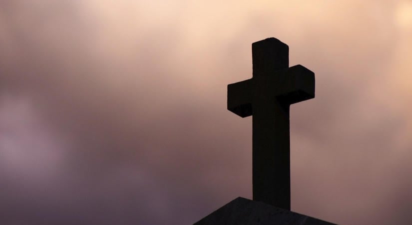 Így csökkent a hívők száma, miközben gyarapodtak az egyházi iskolák – kutatás