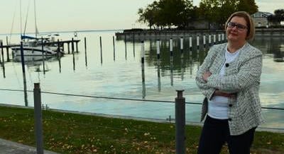 „A legendáknak általában van valamilyen valós magjuk” – Fábián Janka írónő Balatonfüred elfeledett történeteiről