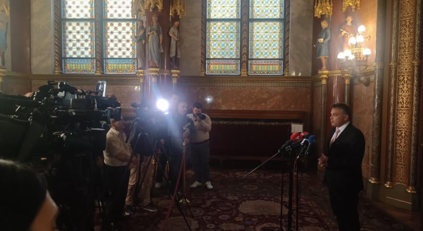 Latorcai Csaba a gyermekvédelmi törvényről: a nemzetközi sajtó is genderügyként beszél a módosításról (VIDEÓ)