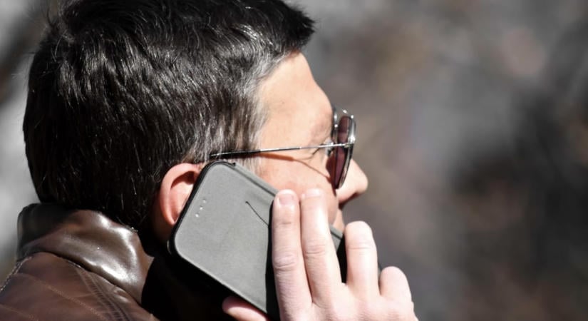 Alig van ország az EU-ban, ahol olyan drága a mobilozás, mint Magyarországon