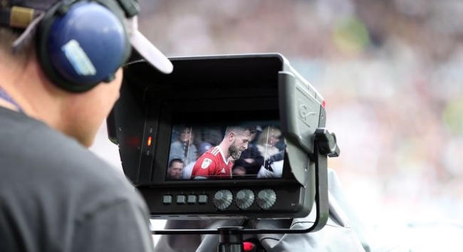 Ma a TV-ben: MTK-Kisvárda és Paks-DVSC, pályán Tóth Alexék és Gulácsiék, olasz rangadók és Schalke-Bayern élőben
