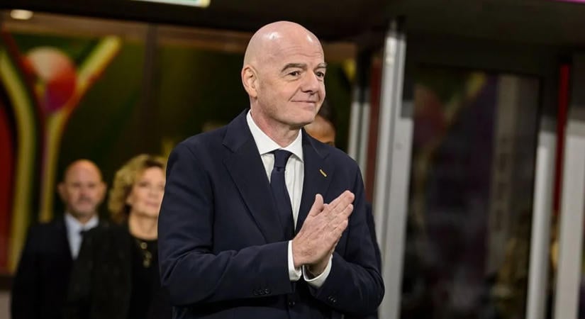 Az UEFA magyarázatot követel az Infantino elnökségét érintő ügyekben