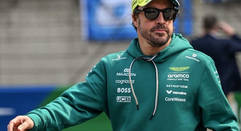 Alonso jövőre is versenyez az Aston Martinnál