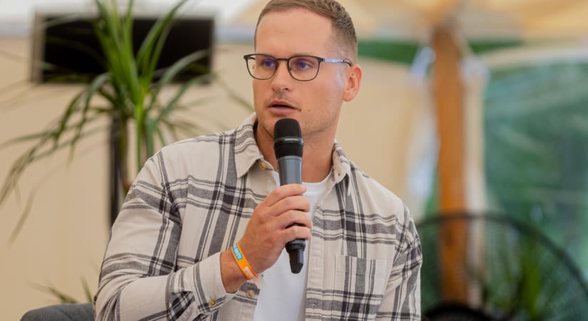 Deák Dániel visszaszólt Magyar Péternek, bocsánatkérésre szólította fel a miniszterelnököt
