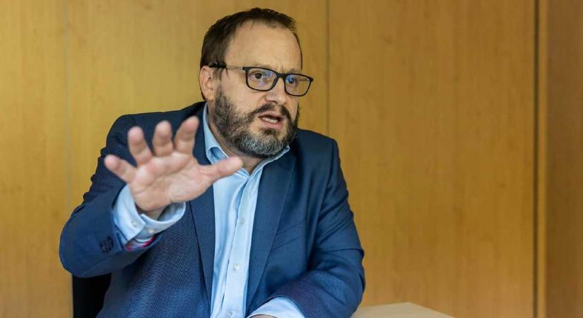 Kármán András: 7,5 százalékos hiánnyal számol a Pénzügyminisztérium