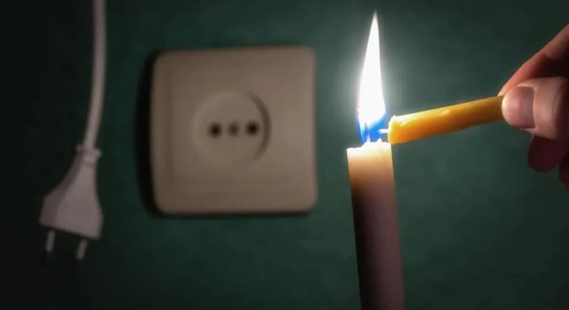 Komoly áramszüneteket jelentett be az E.ON: hétfőtől akár 8-9 órára is áram nélkül maradhatunk