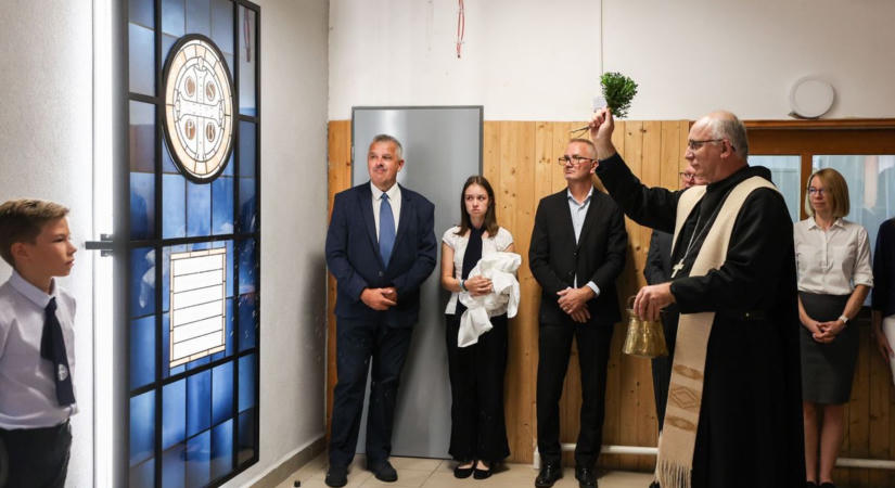 Megújult és kibővült a pannonhalmi Szent Benedek Iskola - fotók