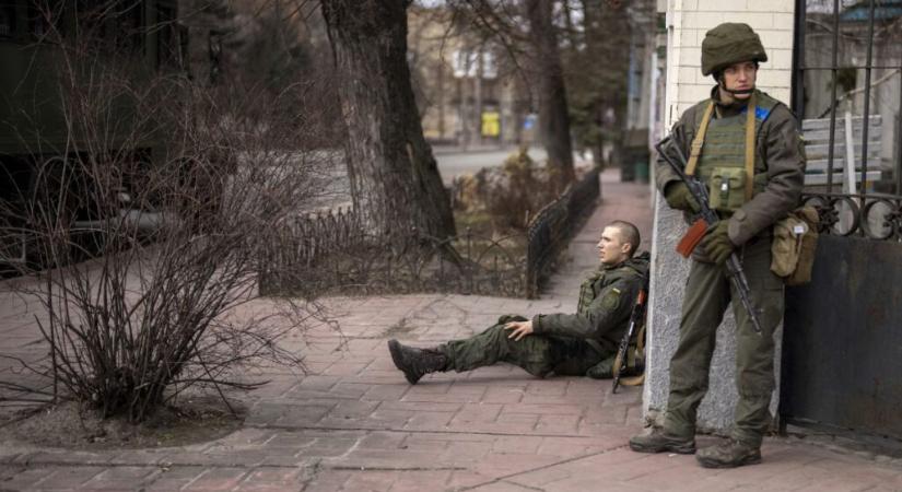 Éheznek az ukrán katonák a frontvonalon