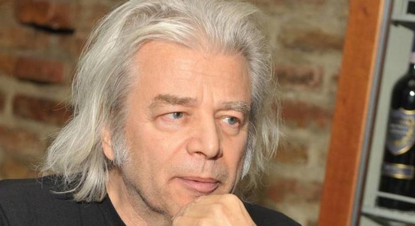 Szívszorító látvány: így néz ki Somló Tamás sírja tíz évvel a halála után
