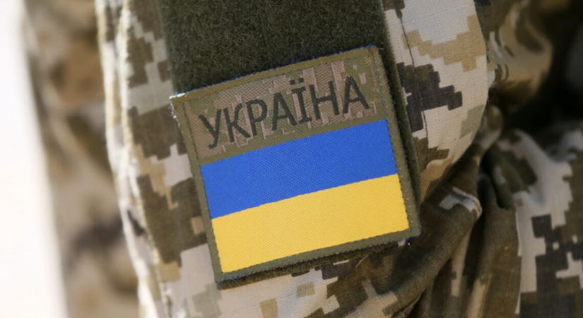 Orosz katonák végeztek ki két ukrán katonát Donyeck megyében