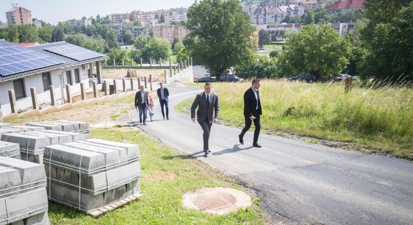 Felújítják a Zalaegerszeg határában lévő Budai völgy burkolatát