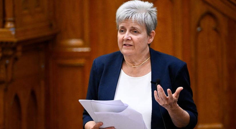 Rétvári Bence találni vélt 57 millió forintot Lannert Juditéknál