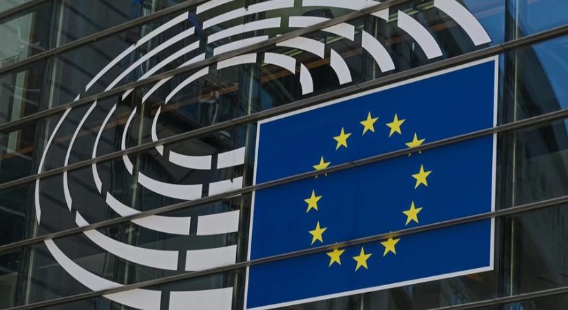 Az Európai Parlament bírálta Zelenszkijt, amiért az UPA hőseiről nevezett el egy katonai egységet
