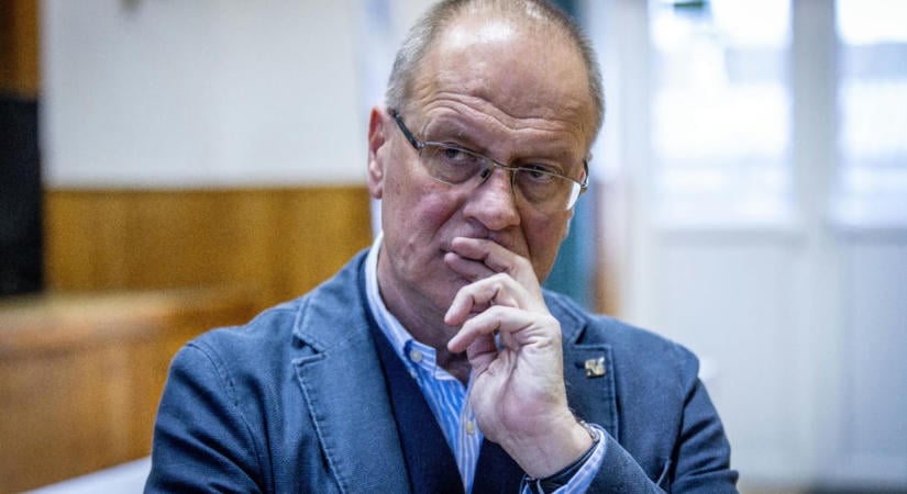 Navracsics újabb cáfolattal állt elő, miért nincs baj az 1,8 milliárdos szerződéssel