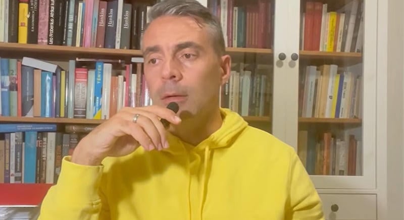 „…elég megalázó volt” – Vona Gábor első este azt gondolta: faképnél hagyja az Árulókat