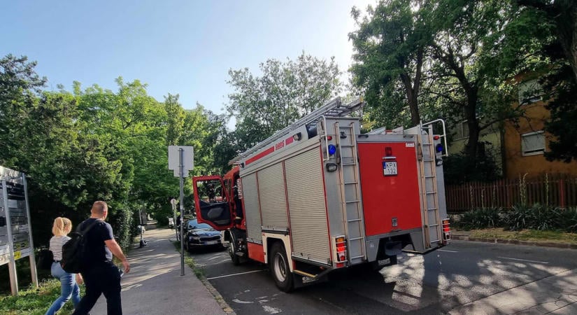Felhalmozott szemét miatt éghetett a zuglói ikerház egyik lakása