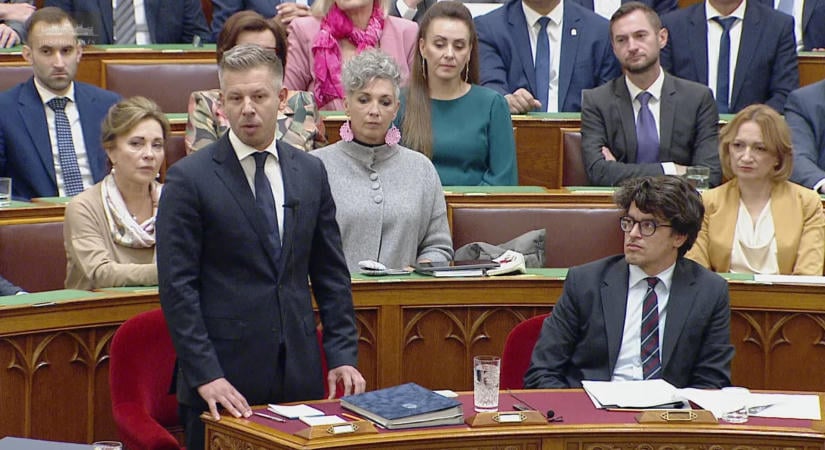 Magyar Péter az első magyar miniszterelnök, akinek felfüggesztették a mentelmi jogát