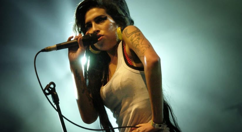 Amy Winehouse és a November Rain: ezeket a dalokat dúdoljuk ősszel