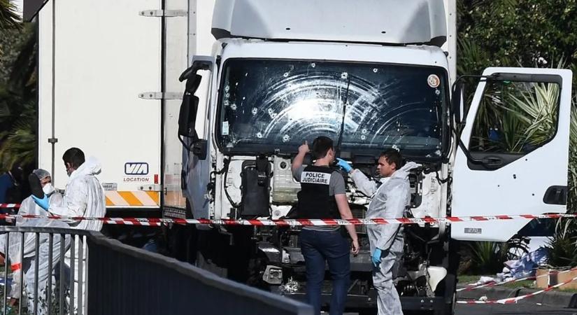 Nemzeti ünnepen hajtott a tömegbe az iszlamista merénylő – tíz éve történt a nizzai terrortámadás