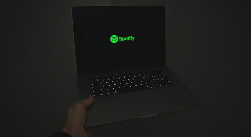 Valódi zenész Spotify-oldalát Hijackolta AI-zenéjével egy újságíró, könnyű volt