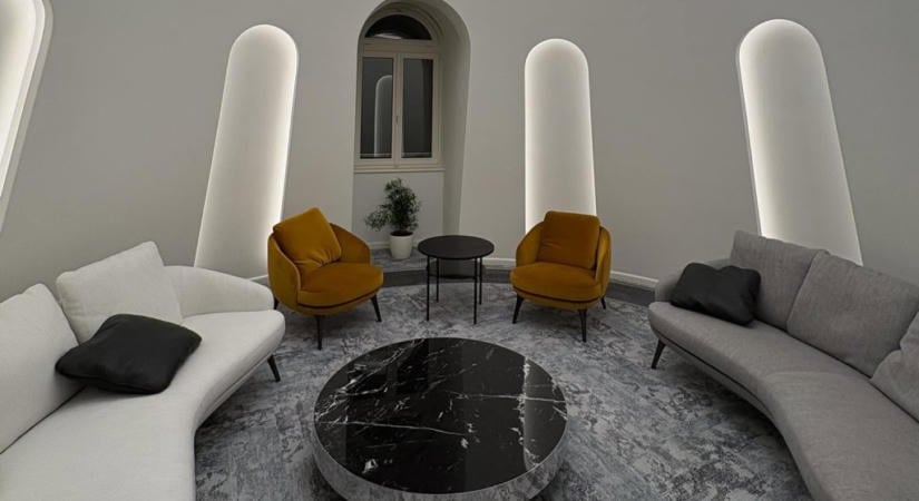 Elképesztő összegbe került a Rogán-minisztérium luxusberendezése