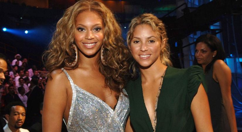Shakira és Beyoncé közös szexi fotója most az internet kedvence  Mintha 20 év alatt egyetlen napot sem öregedtek volna
