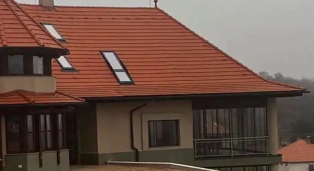 Borfeldolgozó néven luxusvilla - Egy fideszes ex-polgármesternek vissza kell fizetnie 130 millió forintot Hadházy szerint