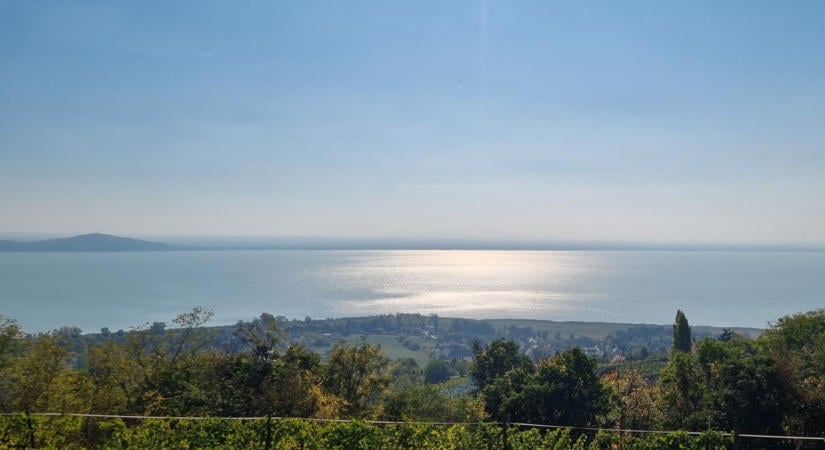 Őszi randihely a Balatonnál – a romantikus kirándulásból itt könnyen házasság is lehet (galéria)