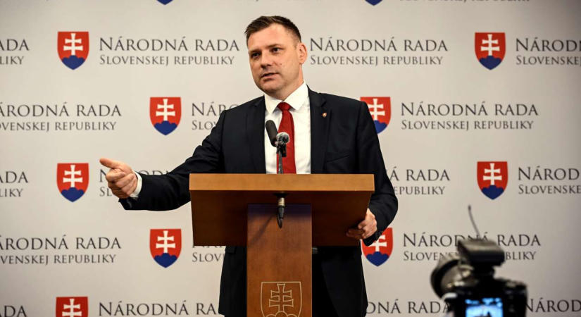 Taraba szeptemberi távozására számít az SNS frakcióvezetője